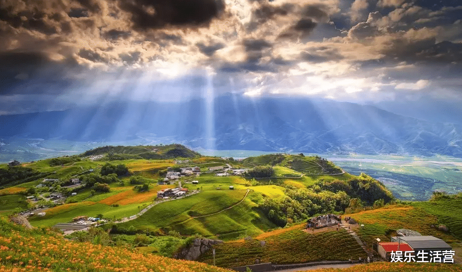 陈亚男|陈亚男和王心凌合拍唱歌，称没人理解她的天籁，网友: 放过我们吧