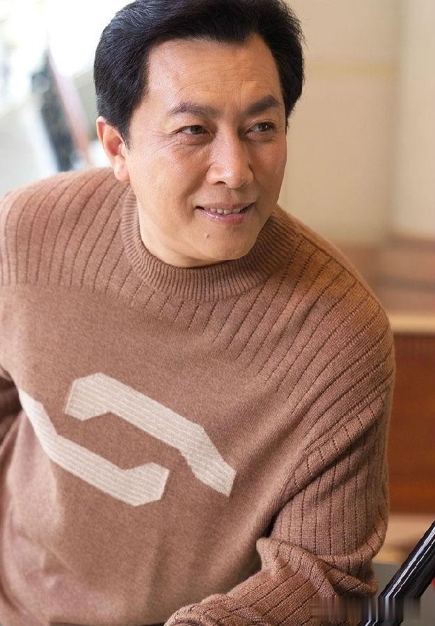 唐国强|唐国强:疑似定居美国,本人未出面回应,目前还是国家一级演员!