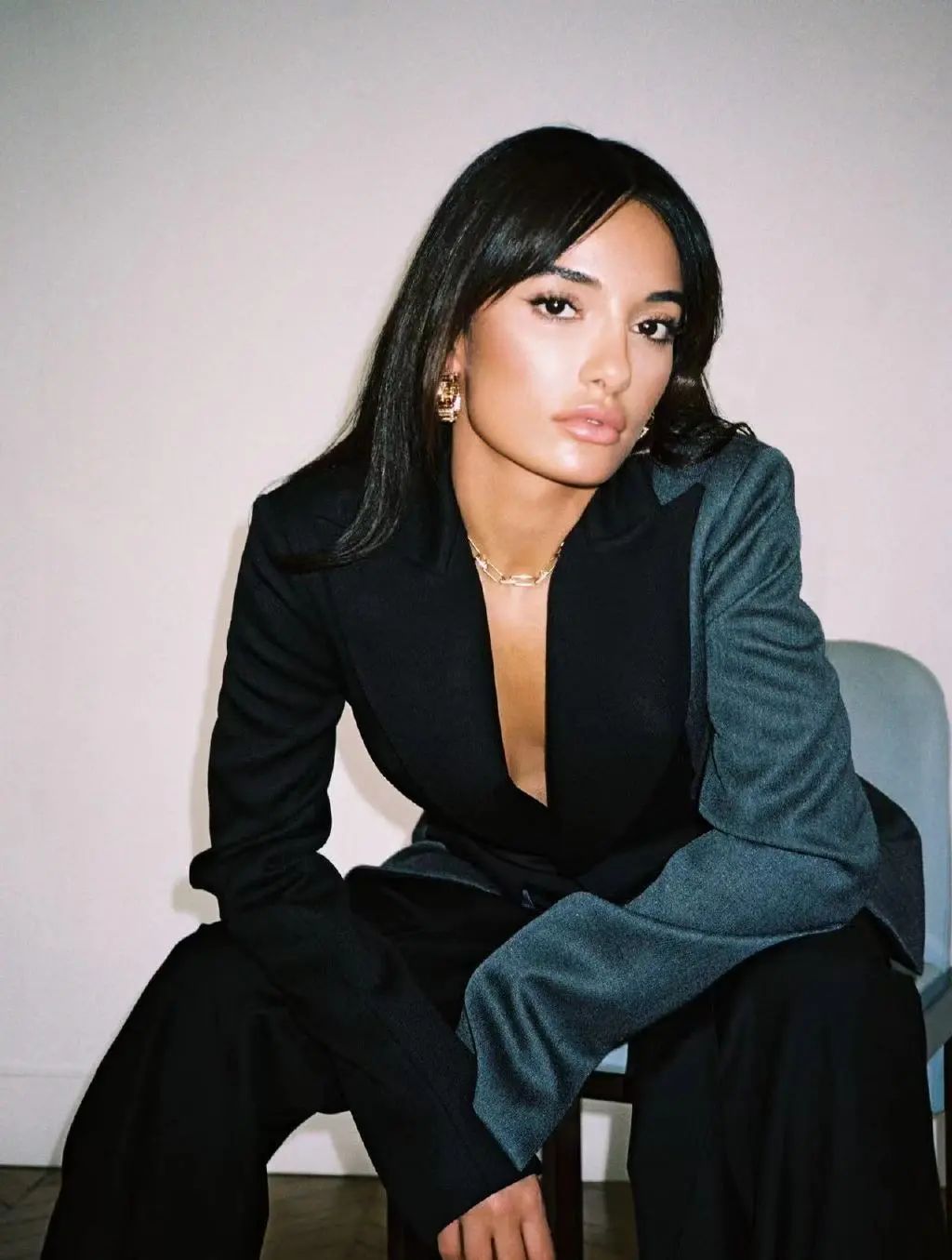 蕾哈娜|官宣分手!怀孕9个月男友却出轨,她选择“弃父留子”,网友:女王行为!