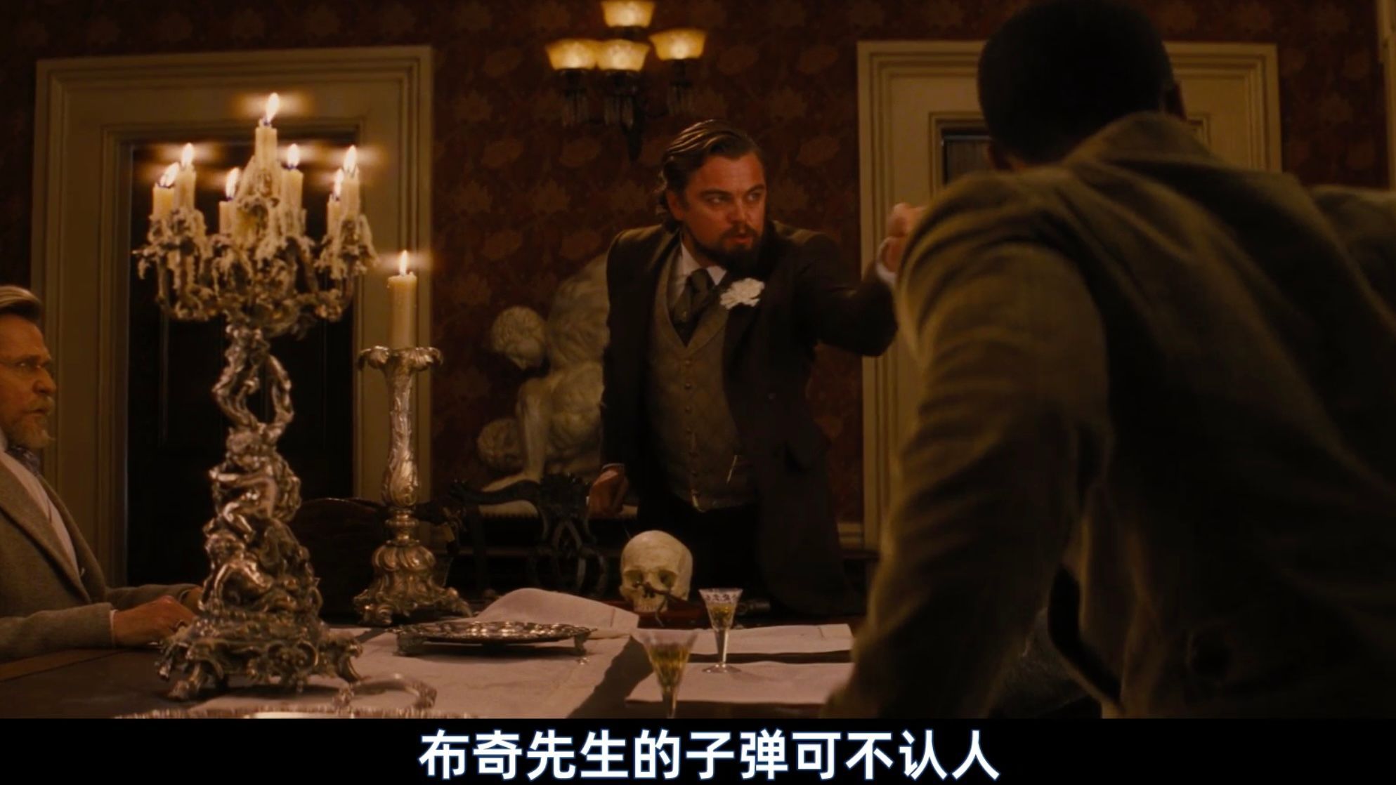 姜戈|鬼才导演昆汀种族主义电影,莱昂莱多的出演,令本片大放异彩
