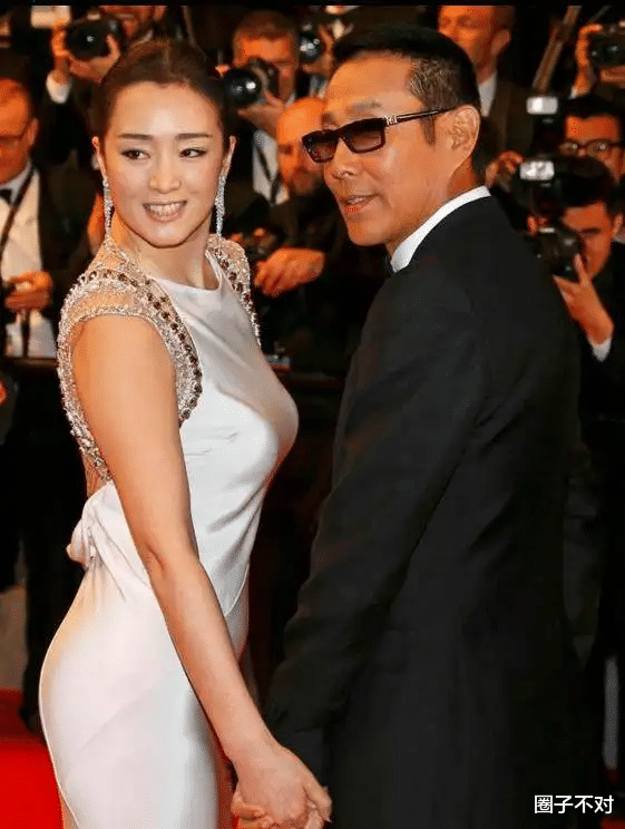 张艺谋|张艺谋带过的7位女明星,同样是“谋女郎”,差距为何如此悬殊?