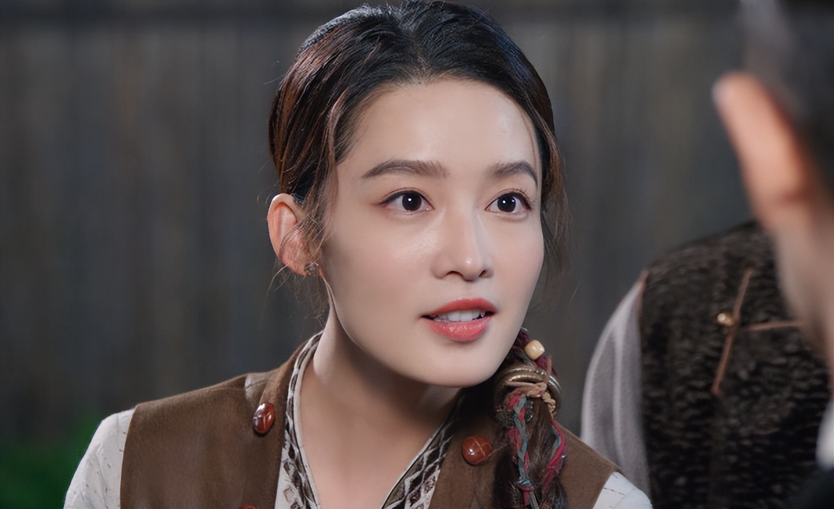 请君|《请君》和《两个人的小森林》各追6集：一个追不下去，一个看上瘾