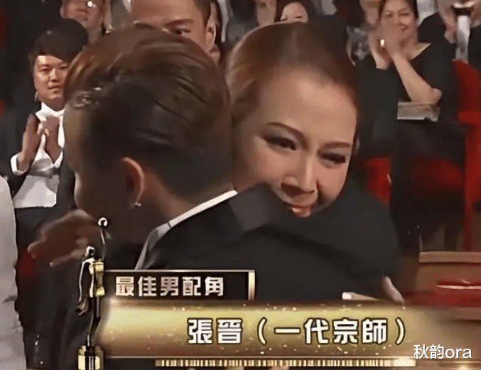 谢婷婷|谢婷婷:情史胜过谢贤,37岁未婚生女,曾一年换七个男友无缝连接