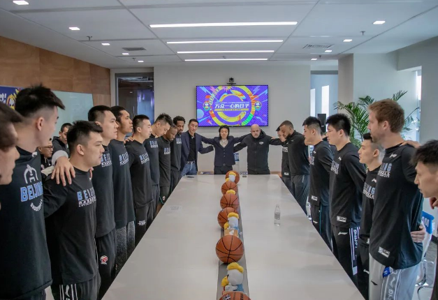 男篮|正式官宣第4外援！秦晓雯再下杀招，直言目标3年之内夺冠