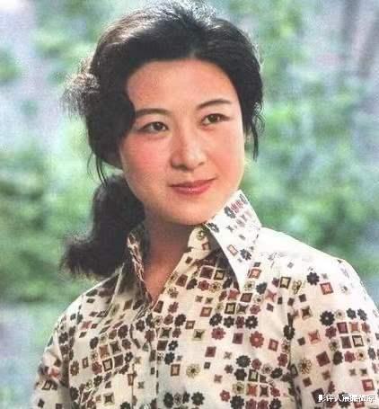 我们的婚姻|《我们的婚姻》演员藏龙卧虎，星二代至少三个，包括56岁的邬君梅