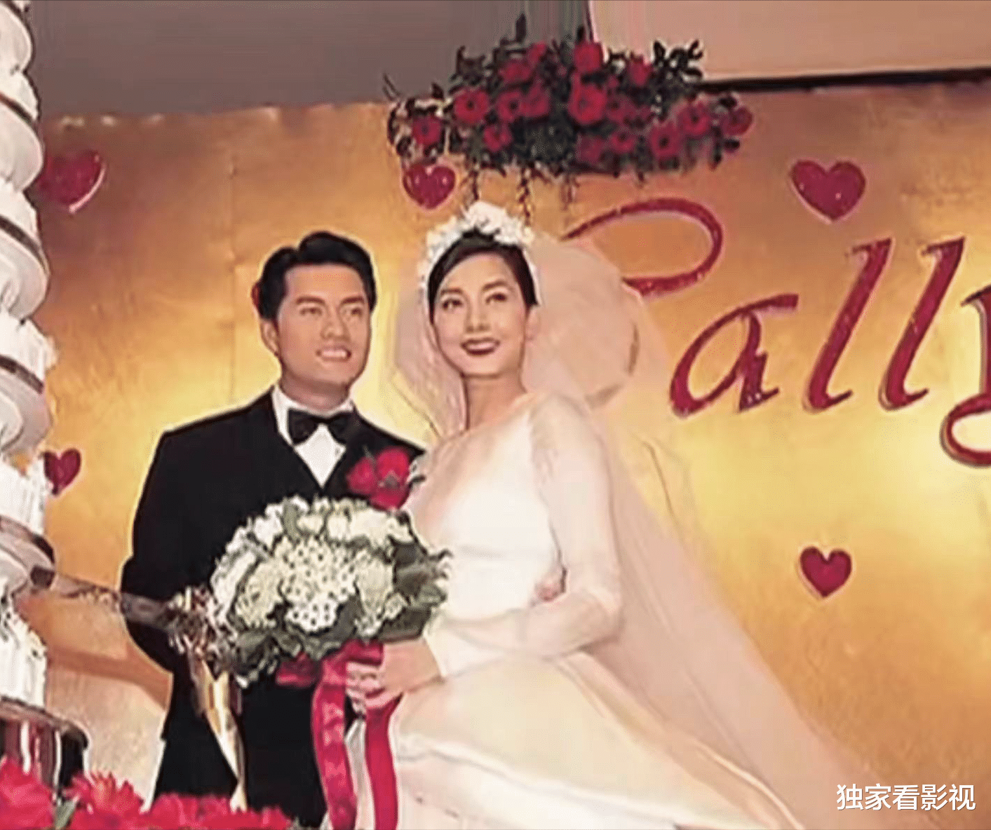 杨洋|吕良伟为富商妻子庆生，经历2段无效婚姻后，被质疑靠老婆吃软饭