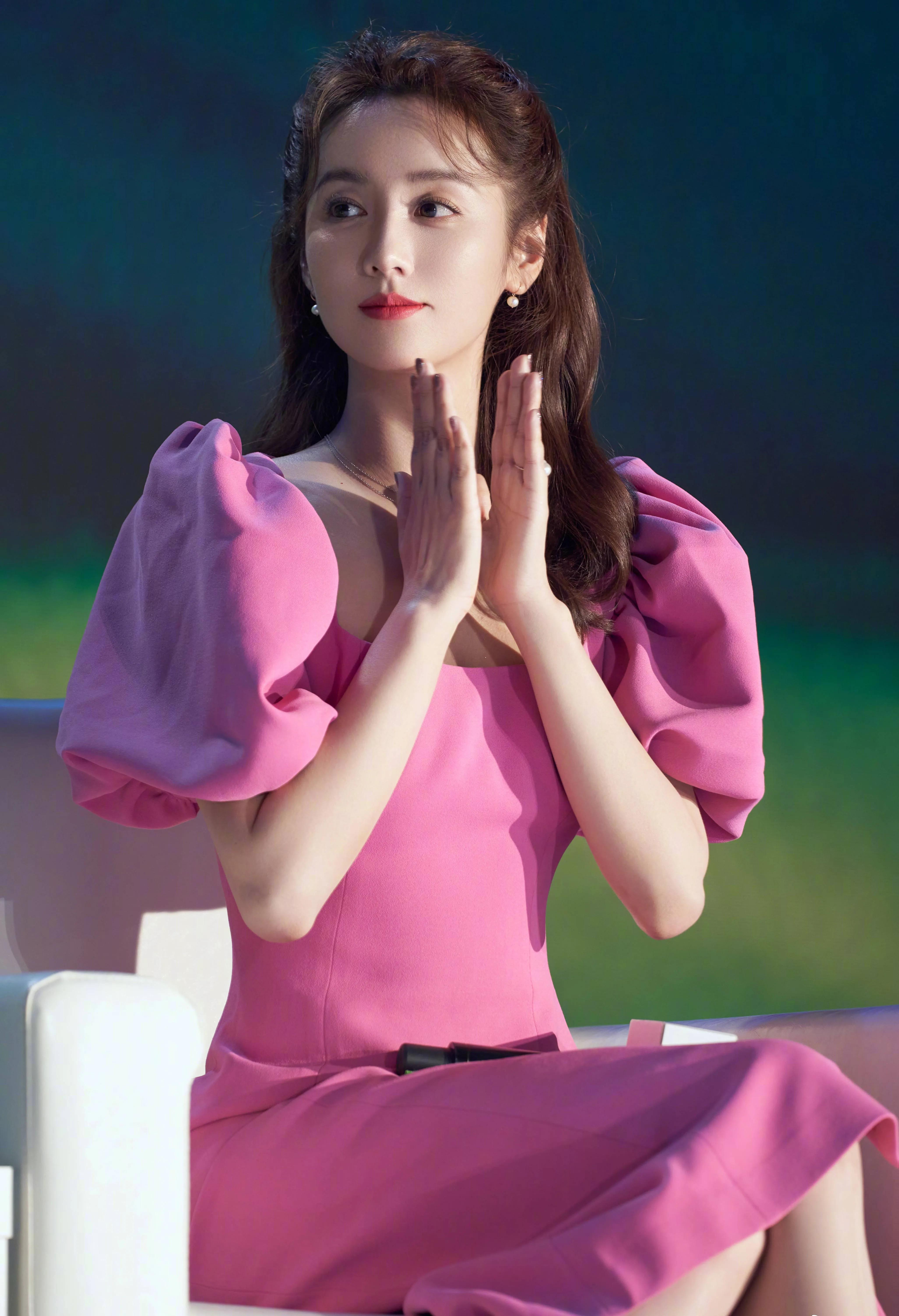 赵丽颖|“佛系美人”吕一：不争不抢戏红人不红，因爱吃火锅捡了个老公