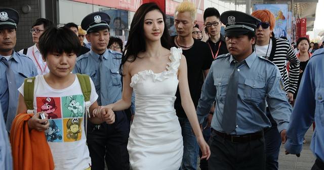 汪涵|明星代言产品出了问题负责任吗?景甜、李诞、汪涵等都付出了代价