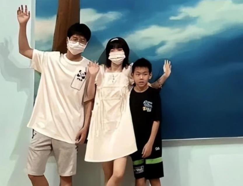 徒步|孙海洋大女儿发视频感慨生活，评论区超暖心，悦悦称徒步还要很久