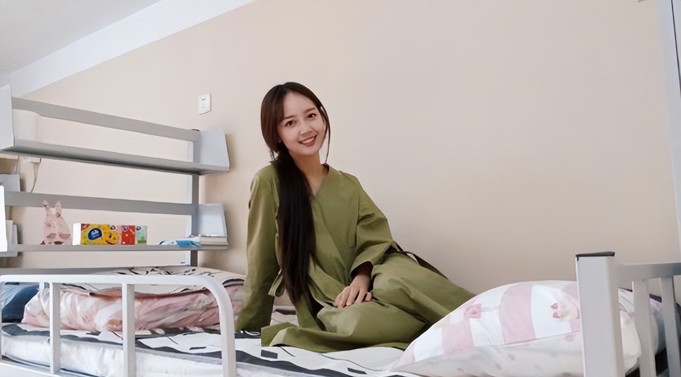 万梓良|都美竹近照鼻头发黑，疑似出现整容后遗症，重考至今没有录取消息