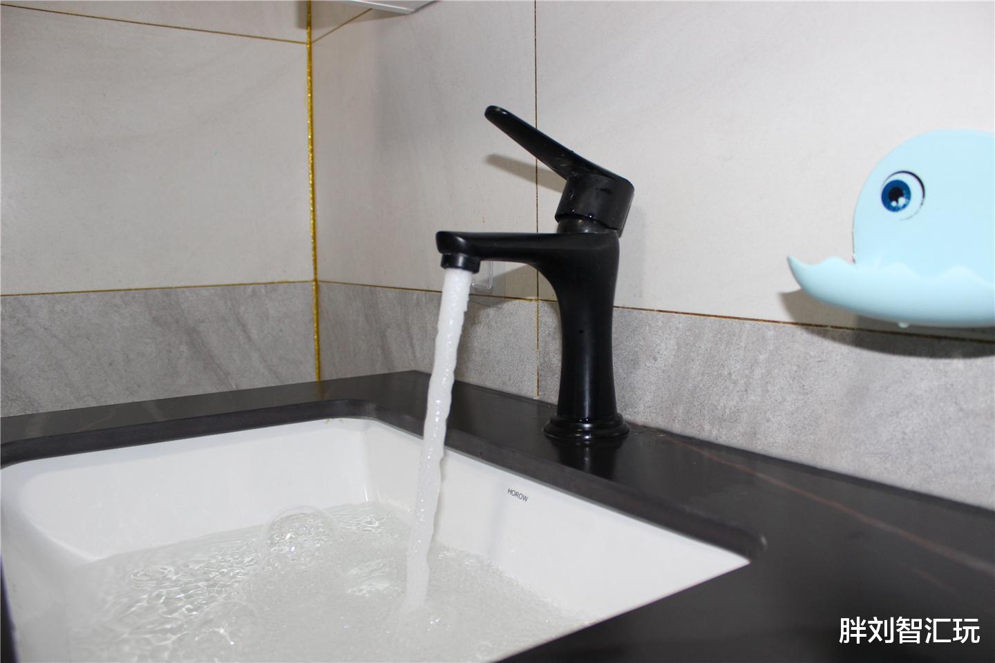 家装鼓捣记1:浴室柜还是要能放东西的才好用