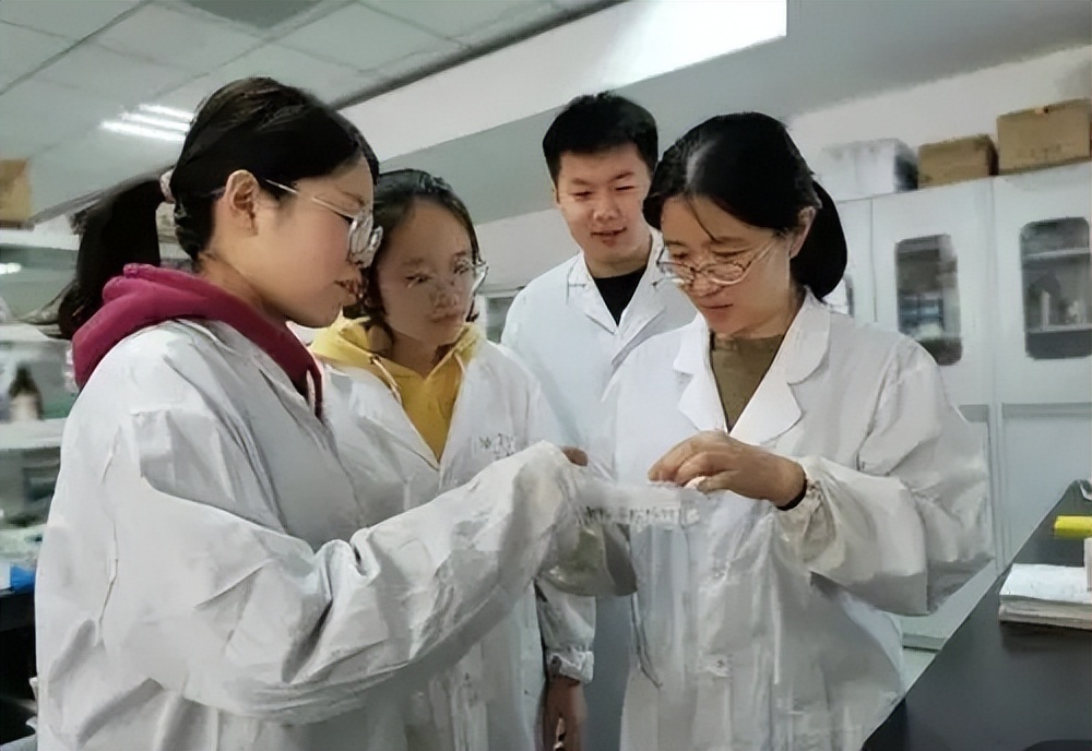 招聘|985导师直言不想再招女学生,成绩再好也没用,原因太过现实