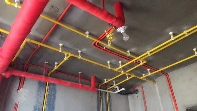 为什么有人把卫生间改成衣帽间后苦不堪言?因为有4个地方没做好