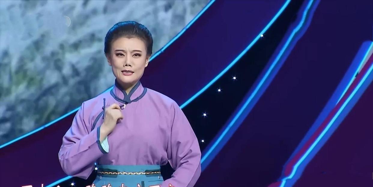 京剧|京剧演员朱虹唱赵派还是不错的，但唱荀派缺灵气，唱样板戏缺精神