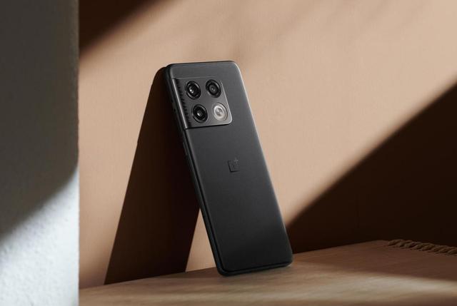 一加科技|一加10R陆续备货,天玑8100板上钉钉,2699起步很满意