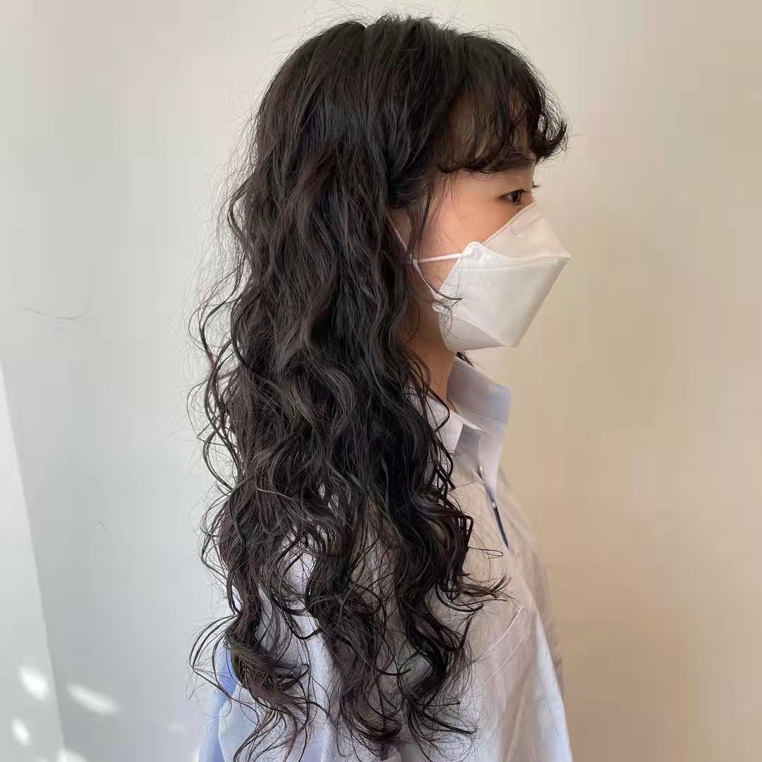 馒头 有显发量又好打理的烫发吗？试试“冷烫湿发卷”，真实自然接地气