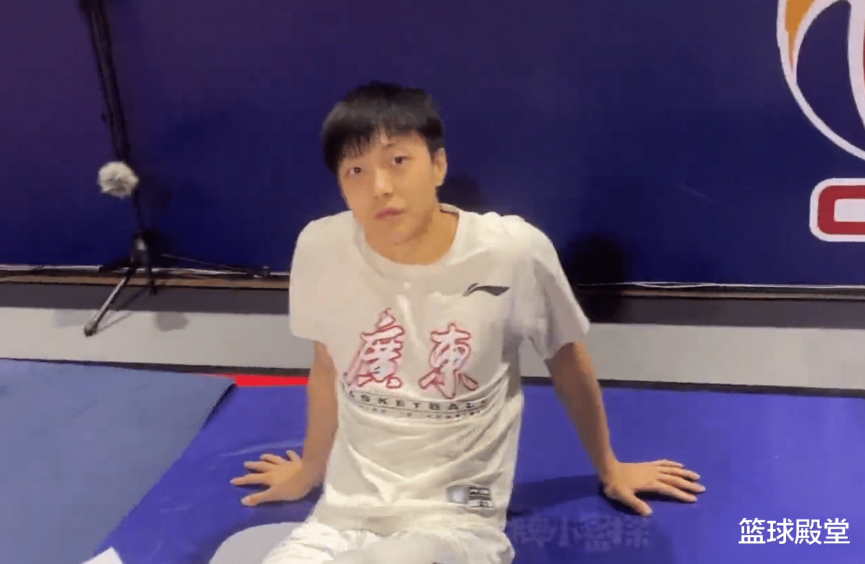 徐杰|粤川赛前趣事！小胡抛媚眼+专访，阿日羞涩，徐杰球童，锦洋单挑
