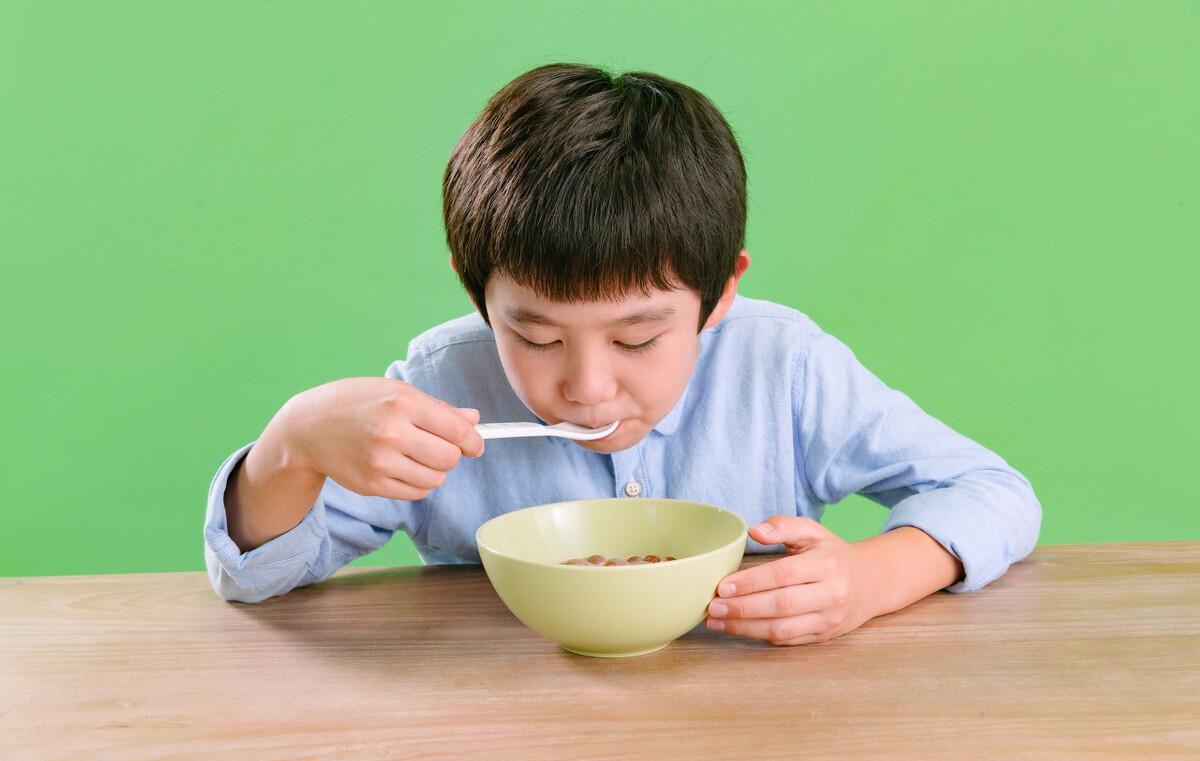 黄瓜|学龄儿童，怎么吃才更健康？新版学龄儿童膳食指南，告诉你答案