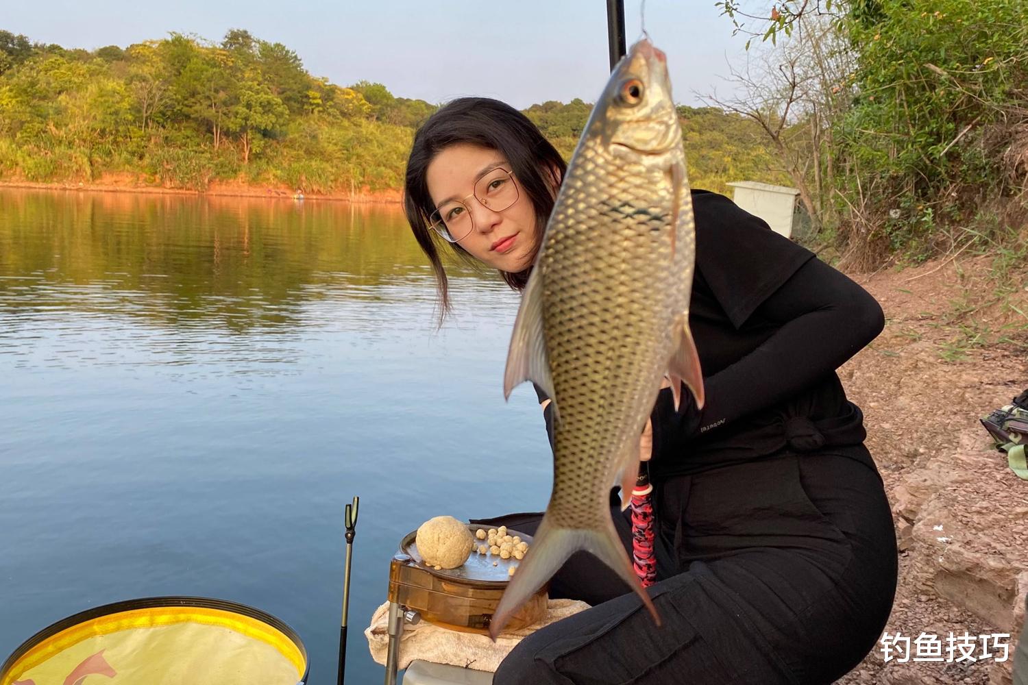 |钓鱼小药不能乱用,合理搭配才能有效果,钓鱼小药的使用技巧