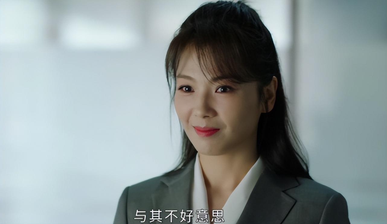 章子怡|这7位女星别再“强行扮嫩”了，脸上褶子藏不住，61岁还在演少女