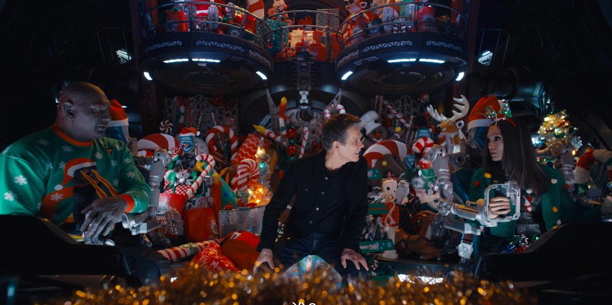 星爵|《银护：圣诞特别篇》：太空狗展现念力，螳螂女竟是星爵妹妹！