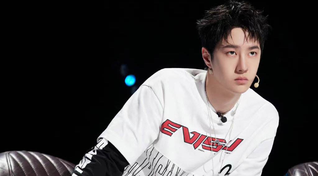 王一博|颜值与实力共存，努力与耐心并行，王一博为如今的成名付出了多少？