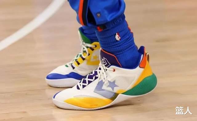 克莱·汤普森|NBA球员上脚：德罗赞穿Kobe1，库里的Curry4有意思