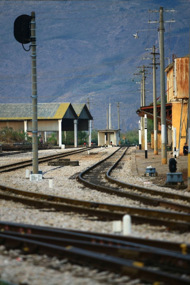 火车|坐上火车游红河，还有这些东西可以带回家！