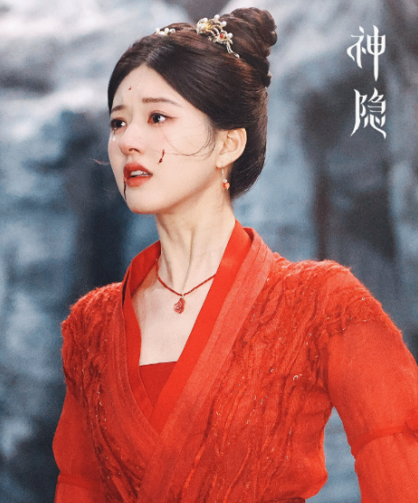 赵露思|《神隐》赵露思粉衣造型好嫩!和李昀锐更有CP感,侧颜像极白鹿!