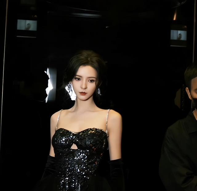 苍兰诀|张予曦穿300元高仿裙走红毯?本尊亲自到营销号评论区回复好刚!