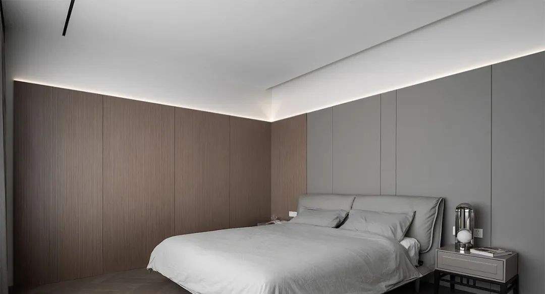 140m2极简原木小三居:超大+超通透的空间感,储物简约全都要!