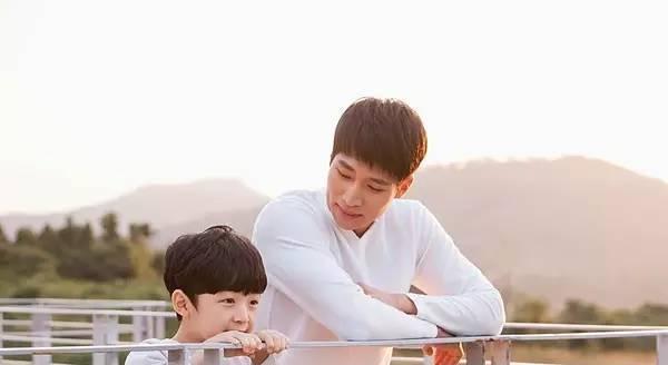 女装|16岁高中生沉迷“女装”，甜美长相下竟是男儿身份，令众人惊艳了