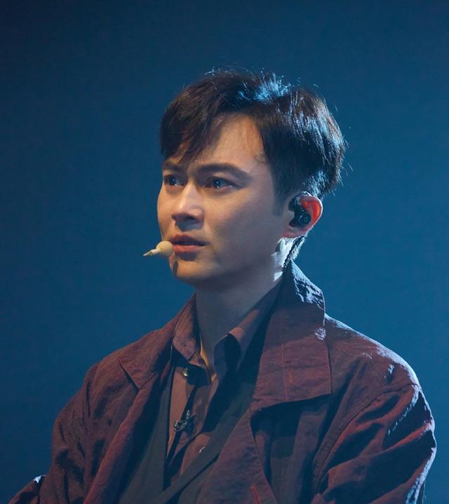 明星素颜|《披哥2》中的苏有朋，统筹小组成员能力很强，却唯独没有考虑自己