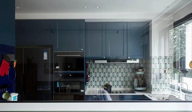 北京女主买下被人嫌弃的“老破小”，装修后却意外走红，太美了！