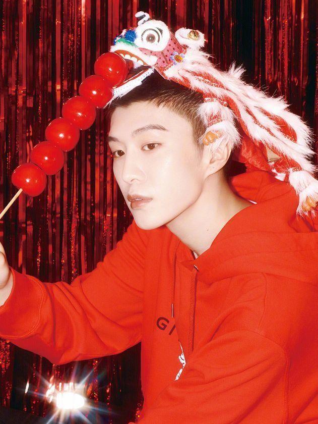 锡纸烫 今年流行这3种“发型”：锡纸烫、寸头和长发，雅痞帅气又高级