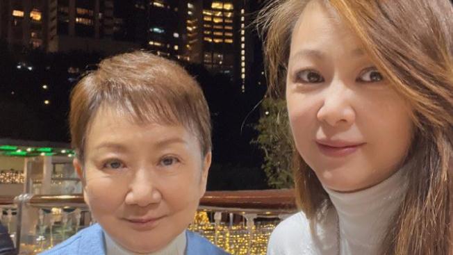 曾江|曾江离世8个月，妻子苍老了太多，两鬓斑白脸上再无笑意