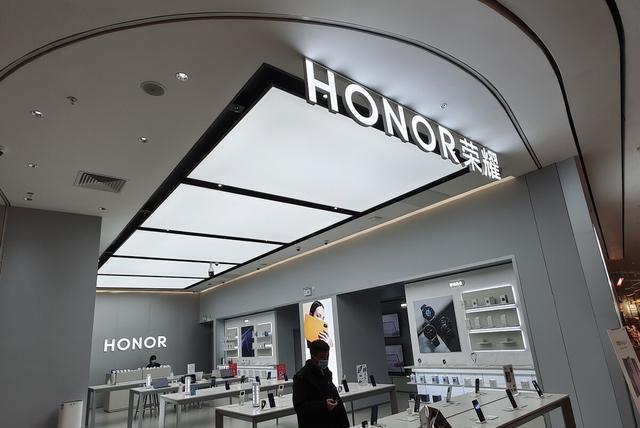 华为荣耀|华为荣耀8、荣耀v8和荣耀note8，选哪款更好？