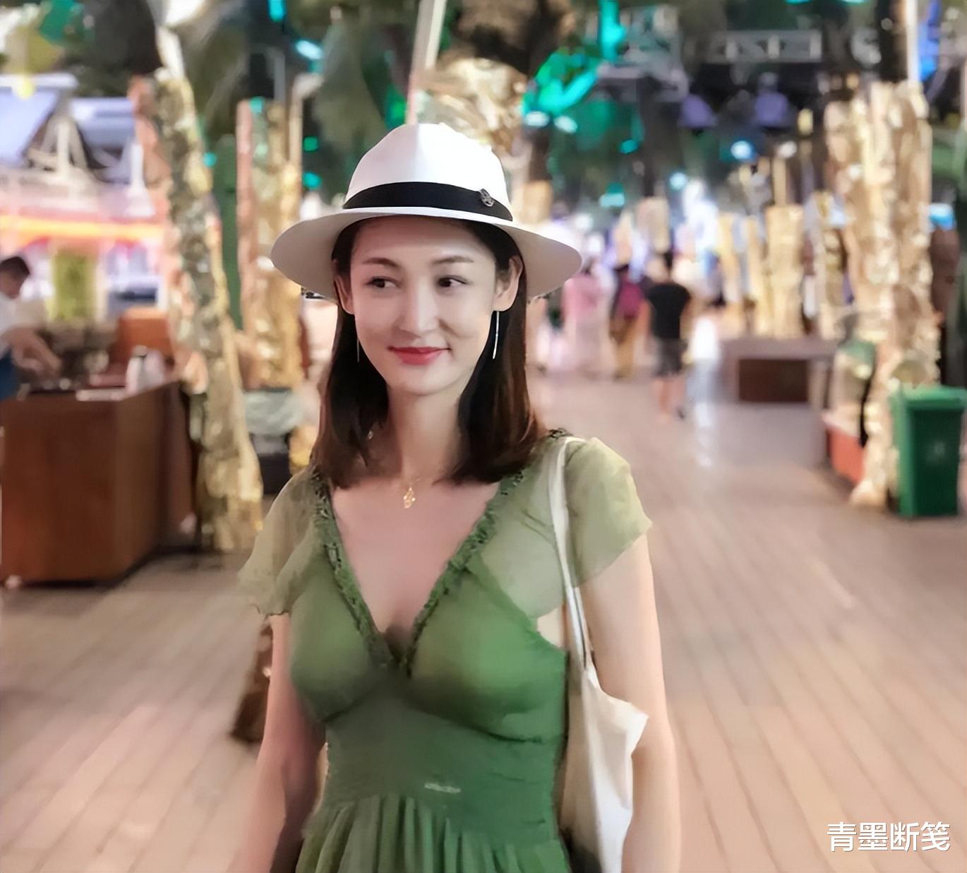 王皓|闫博雅：26岁嫁“乒乓冠军”王皓，伺候生病婆婆，为丈夫放弃梦想