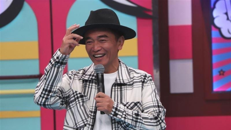 吴宗宪|60岁吴宗宪宣布当外公，外孙女正脸照曝光超可爱，晒合照满脸喜悦