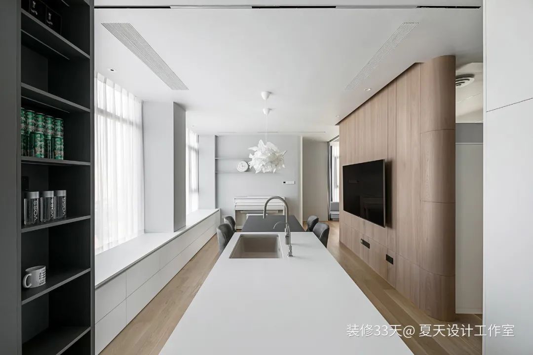 大餐桌大卡座,小隔层滑滑梯,112平独特亲子宅