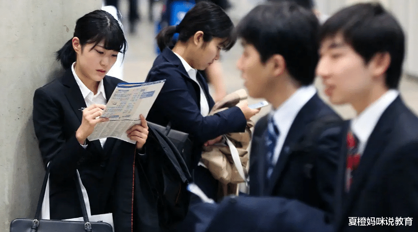 大学生|二本生毕业后可以去哪工作?多数人从事这3种工作,很真实