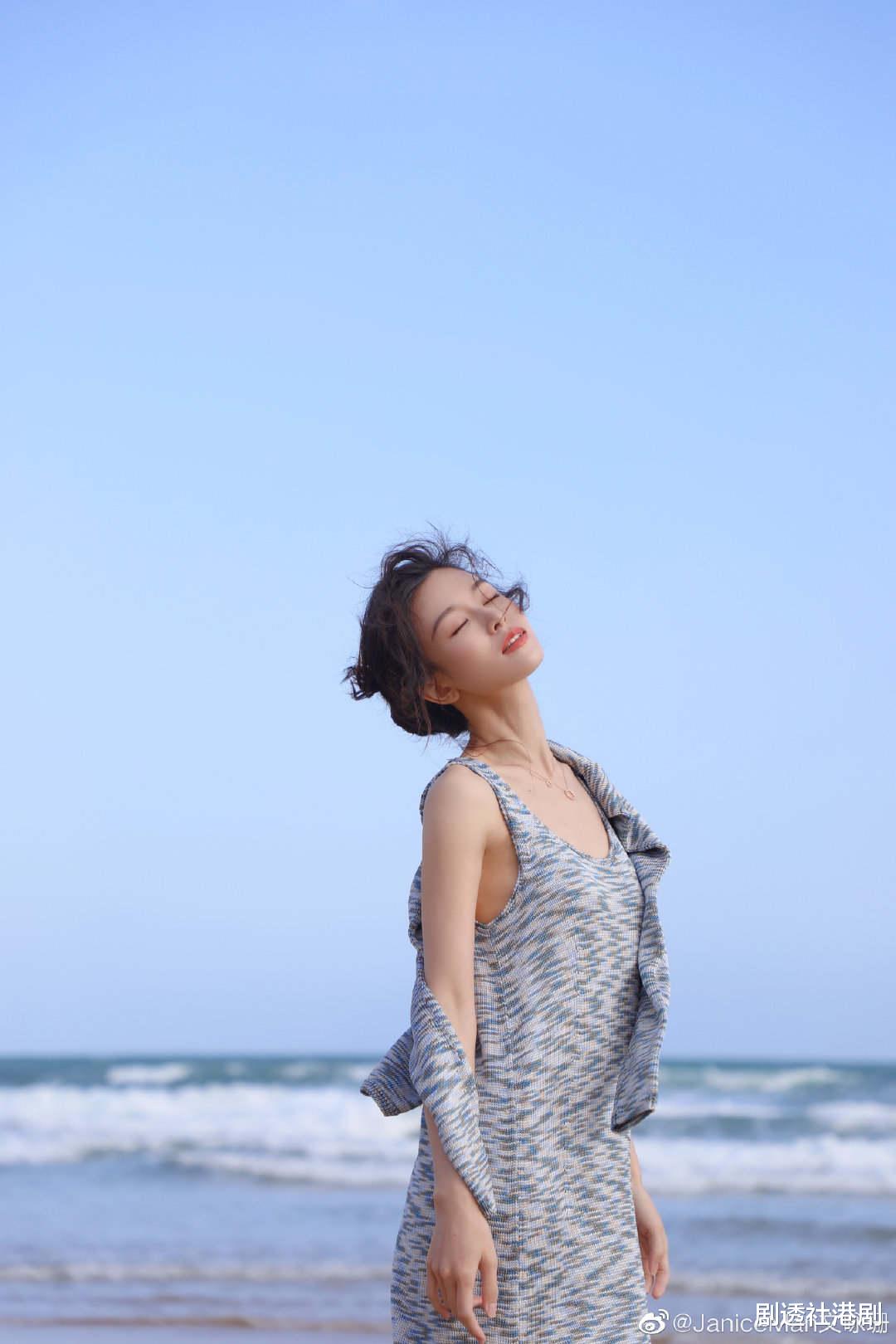 文咏珊|香港初代嫩模晒近况变锥子脸,曾与谢霆锋传绯闻,嫁百亿富三代