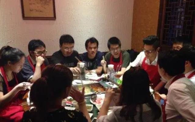 裁员|一觉醒来公司没了?年底通知被裁员,这时候才觉得选大公司真香