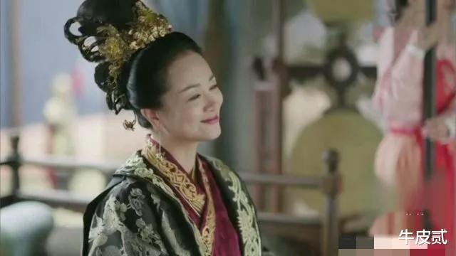 倪萍|真没想到，中年胖成“土肥圆”的女星，年轻个个是一眼万年的美人