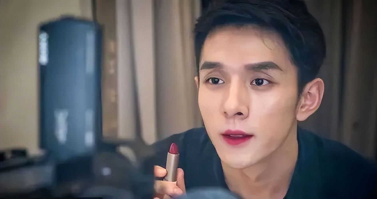 释小龙|李佳琦不直播的话题不断发酵,他手下几名员工,也被推到风口浪尖