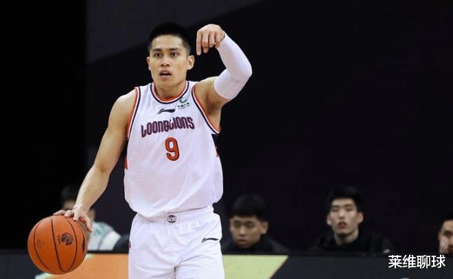 广东男篮|奇闻！杜锋3大王牌嫡系9中0，胡明轩徐杰赵睿梦游，郭士强真拼了
