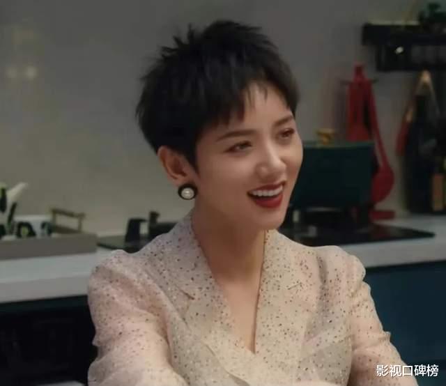 李晓峰|借着杨幂的东风,39岁的李晓峰火了,只是晚了16年