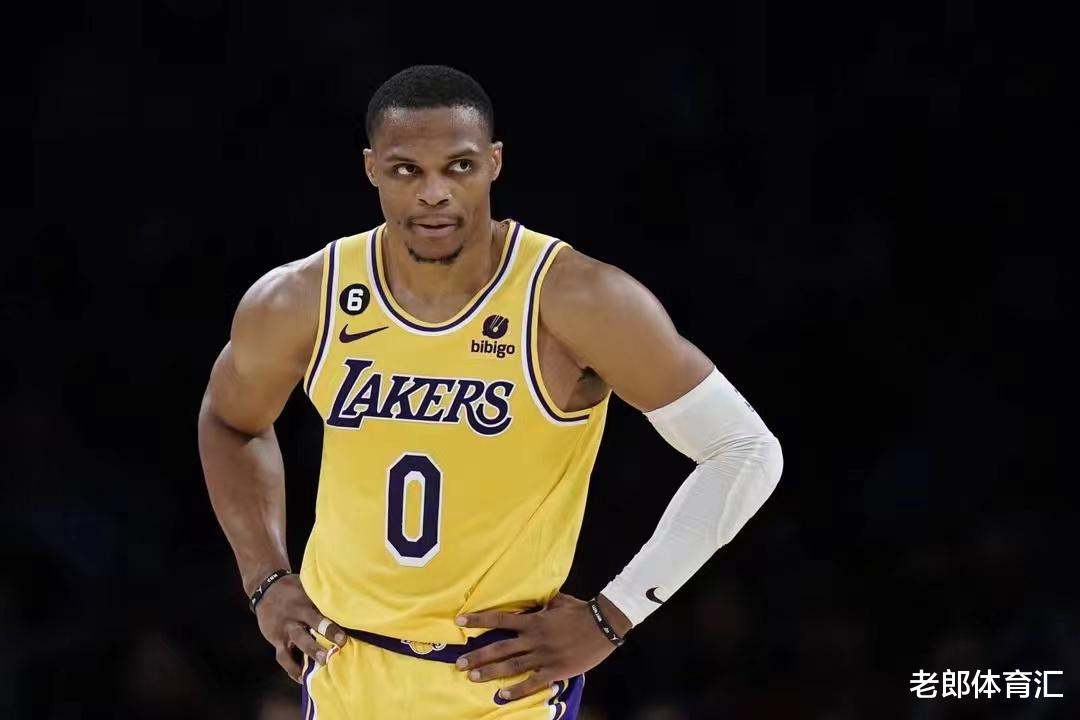 NBA最新消息!湖人瞄准两大巨星,23年冲击总冠军?