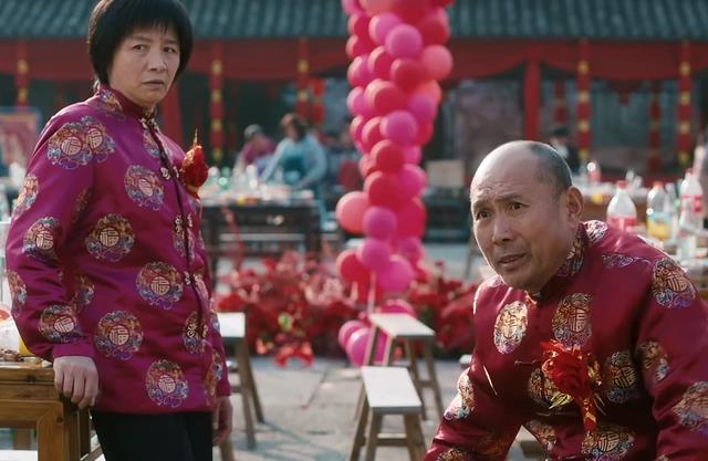 巩俐|同是出演“秋菊”，对比巩俐李宇春赵丽颖的演技扮相，差距太大了