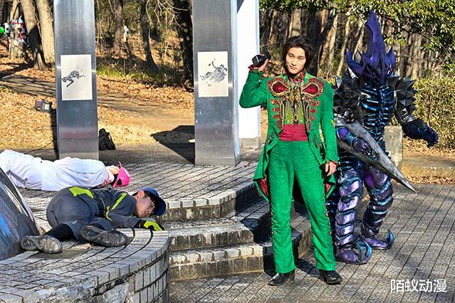 乌贼|假面骑士Revice第27话先行，三兄妹“互撕”，Holy Live打爆乌贼